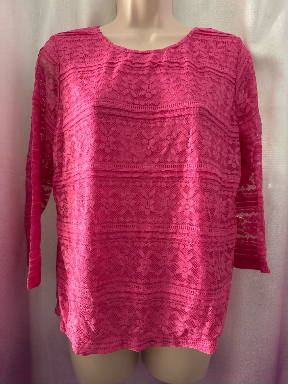 Women’s Pink Lace Overlay 3/4 Long Sleeve Top